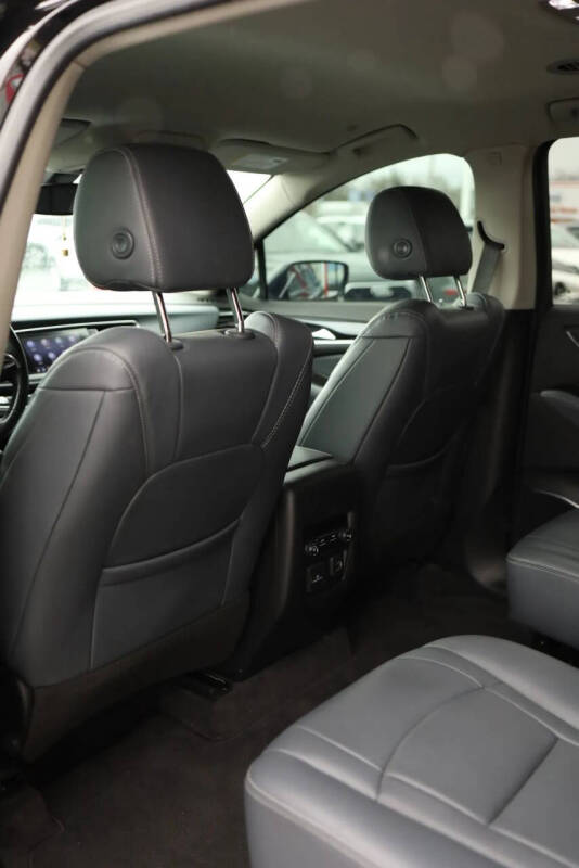 2020 Buick Enclave Essence