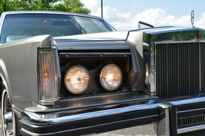 1981 Lincoln Mark VI
