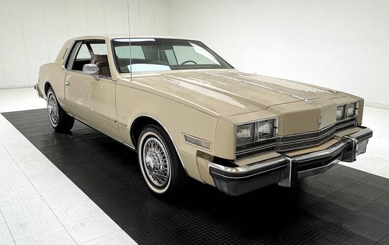 1985 Oldsmobile Toronado Brougham