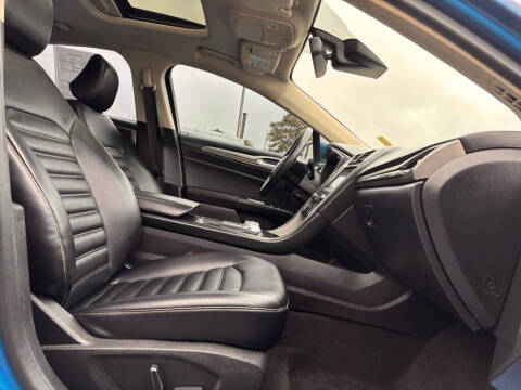 2020 Ford Fusion SEL