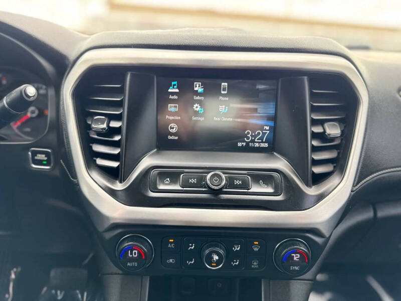 2017 GMC Acadia SLE-1