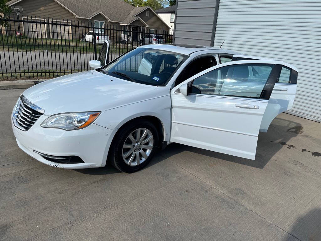 2013 Chrysler 200 for sale at Auto Haus Imports in Grand Prairie, TX