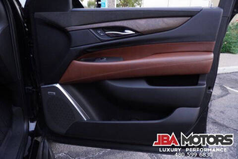 2019 Cadillac Escalade Luxury