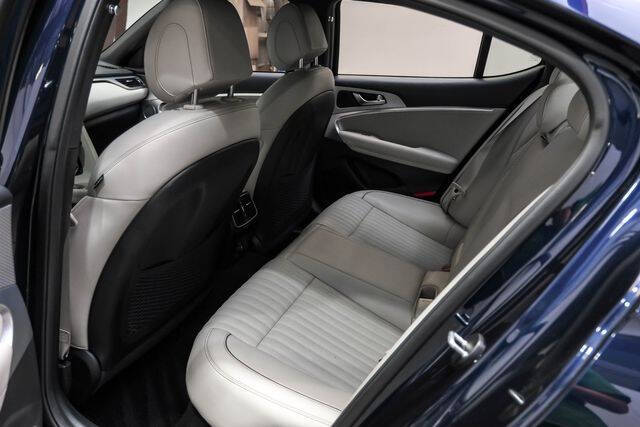 2023 Genesis G70