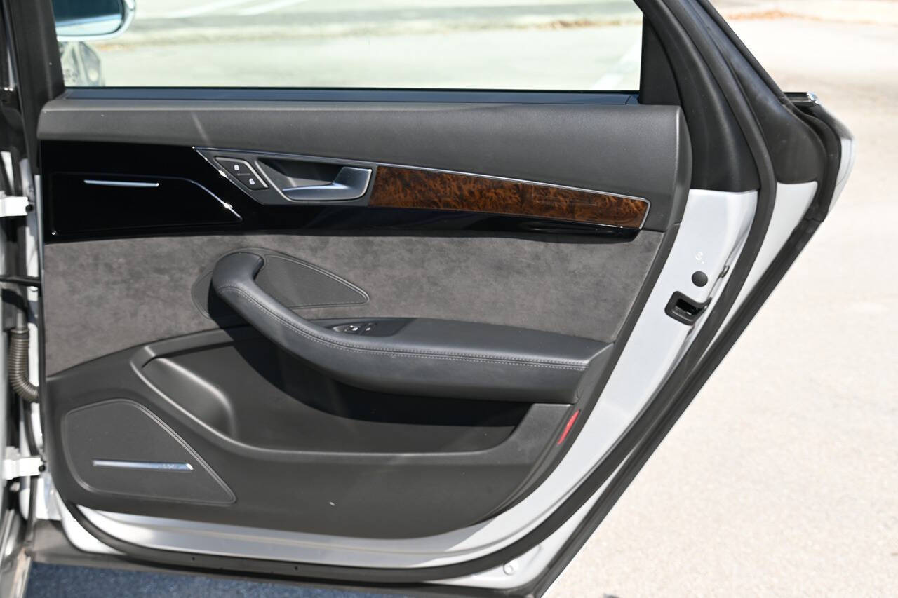 2012 Audi A8 L 82
