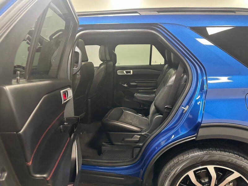 2022 Ford Explorer ST-Line