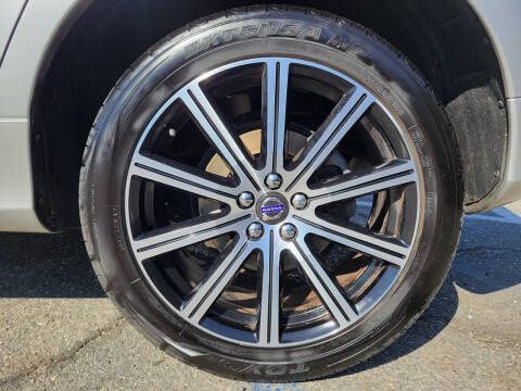 2015 Volvo XC60 T5 Drive-E Premier