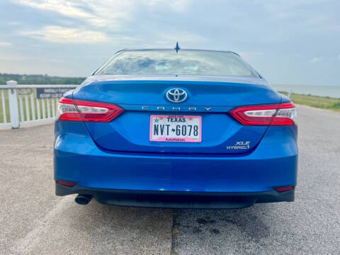 2019 Toyota Camry Hybrid