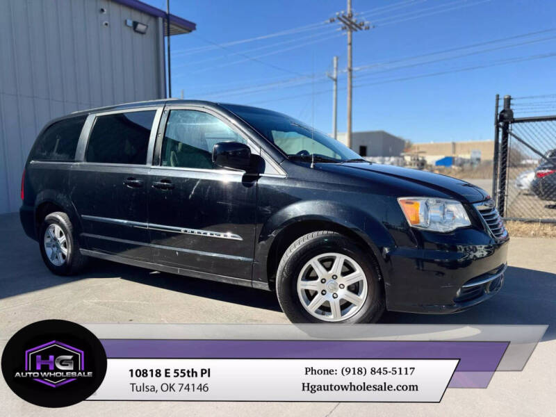 2013 Chrysler Town and Country Touring
