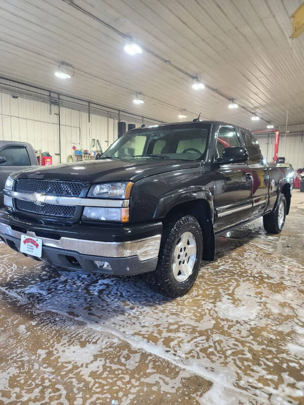 2005 Chevrolet Silverado 1500 for sale at WESTSIDE GARAGE LLC in Keokuk IA
