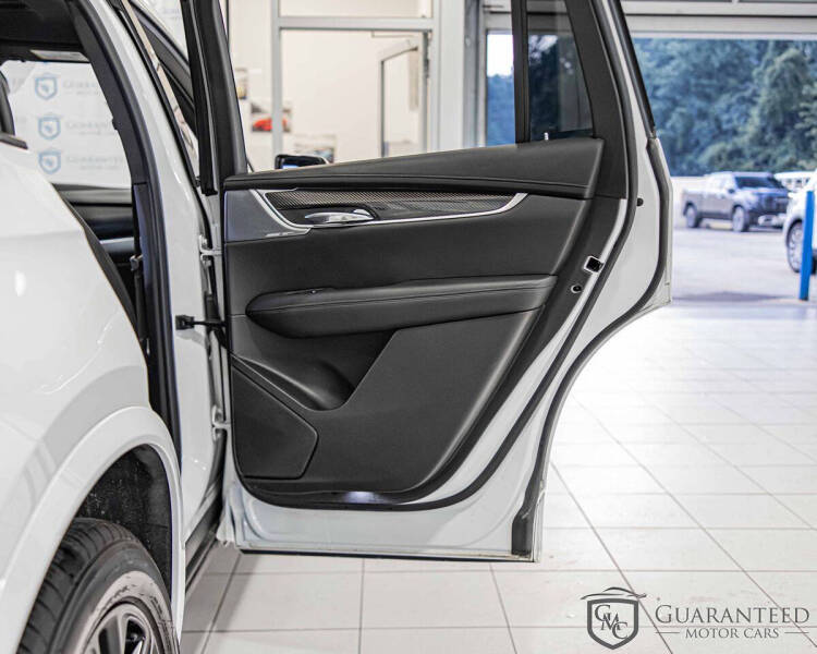 2022 Cadillac XT6 Sport