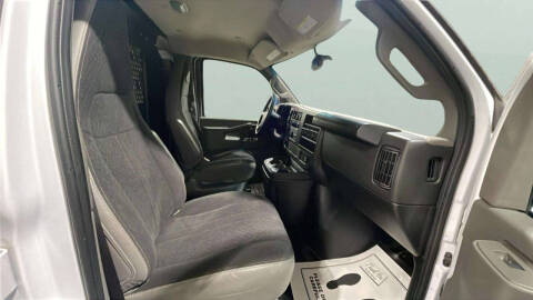 2024 Chevrolet Express 2500