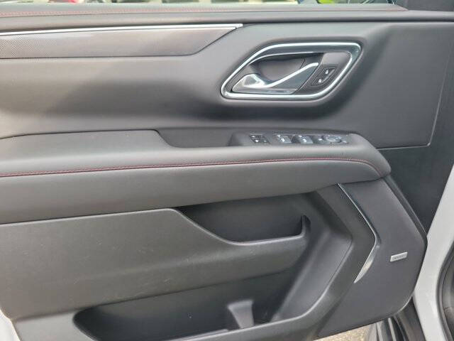 2024 Chevrolet Suburban RST