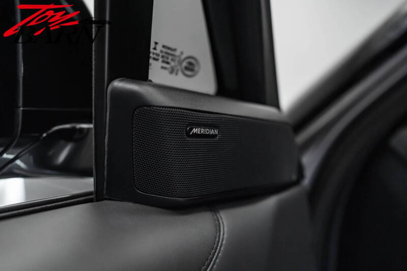 2023 Land Rover Range Rover P400 SE