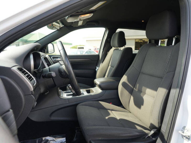 2019 Jeep Grand Cherokee Laredo E