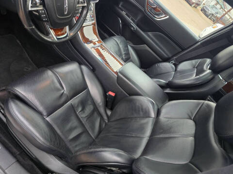 2017 Lincoln Continental Reserve