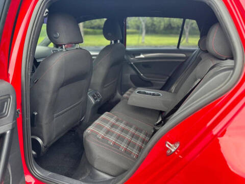 2020 Volkswagen Golf GTI S