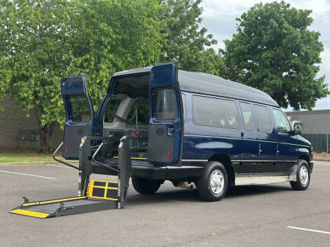 2012 Ford E-Series E-350 SD XLT