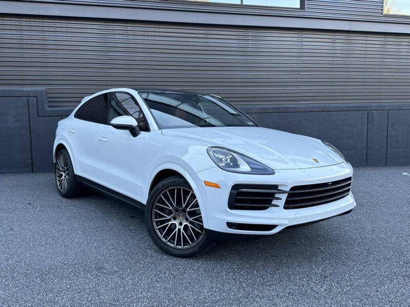 2023 Porsche Cayenne Coupe Platinum Edition