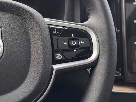 2026 Volvo XC60 T8 Plus