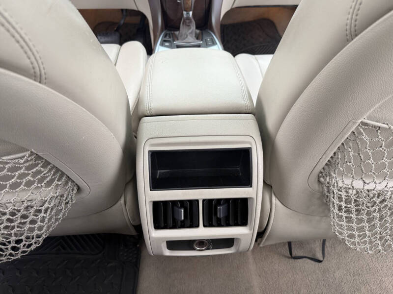 2010 Cadillac SRX Luxury Collection