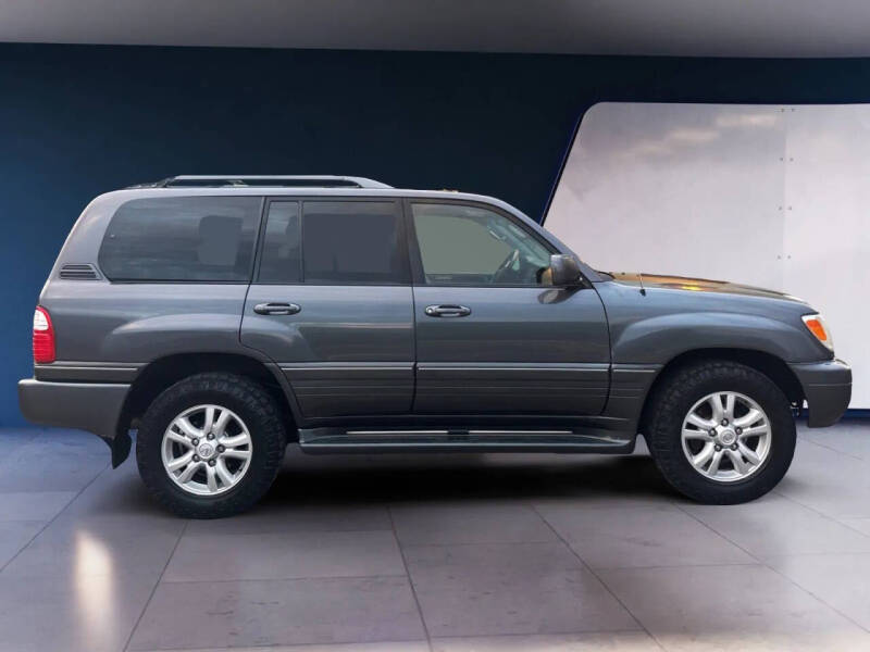2005 Lexus LX 470