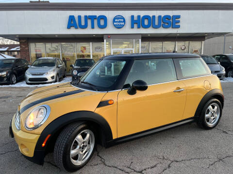 2009 MINI Cooper for sale at Auto House Motors in Downers Grove IL