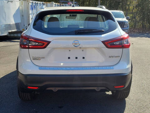 2020 Nissan Rogue Sport SV