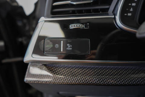 2023 Audi SQ8 4.0T quattro Premium Plus