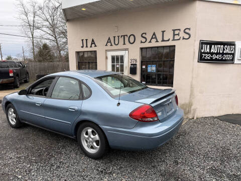 2006 Ford Taurus SE