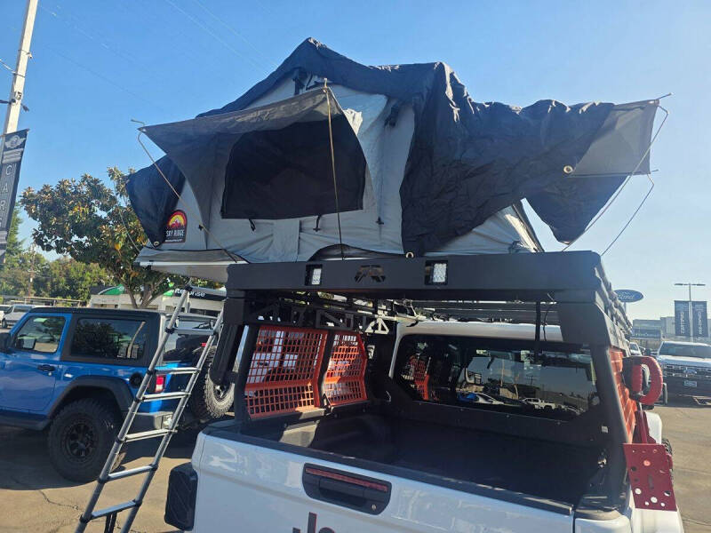 2023 Jeep Gladiator Mojave