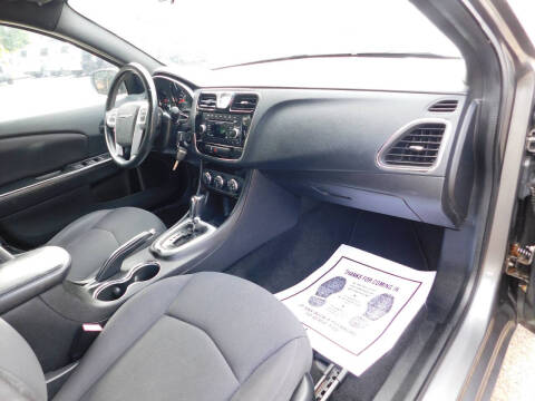 2013 Chrysler 200 Touring