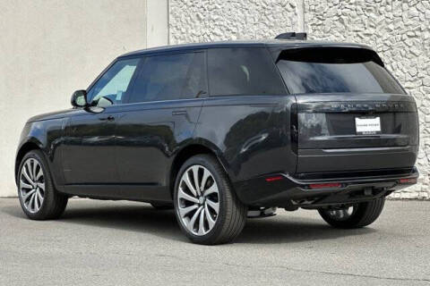 2025 Land Rover Range Rover P530 SE LWB