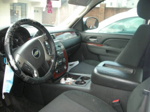 2011 Chevrolet Avalanche LS