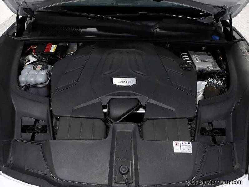 2020 Porsche Cayenne Coupe