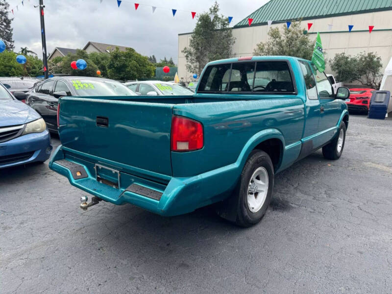 1995 Chevrolet S-10 LS