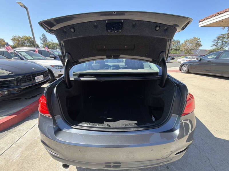 2016 BMW 3 Series 320i