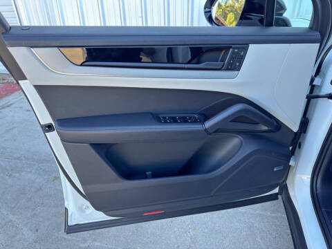 2024 Porsche Cayenne E-Hybrid