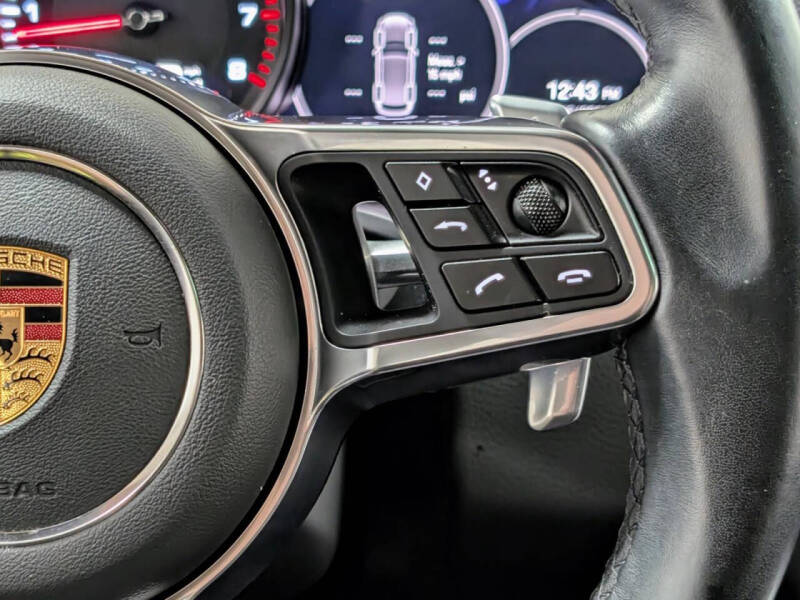 2022 Porsche Cayenne Platinum Edition