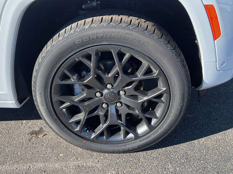 2025 Jeep Grand Cherokee Summit Reserve