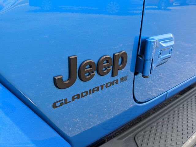 2023 Jeep Gladiator 9