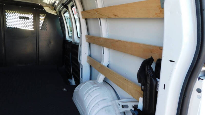 2024 GMC Savana 2500