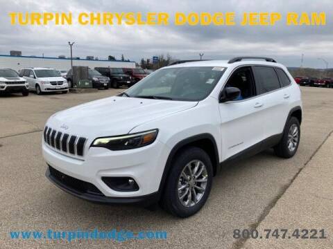 2022 Jeep Cherokee for sale at Turpin Chrysler Dodge Jeep Ram in Dubuque IA