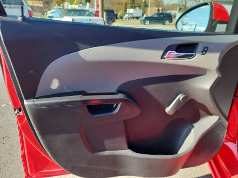 2014 Chevrolet Sonic LS Auto