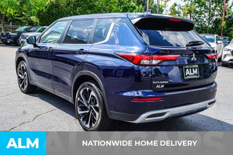 2024 Mitsubishi Outlander SE