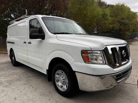 2013 Nissan NV 2500 HD SV