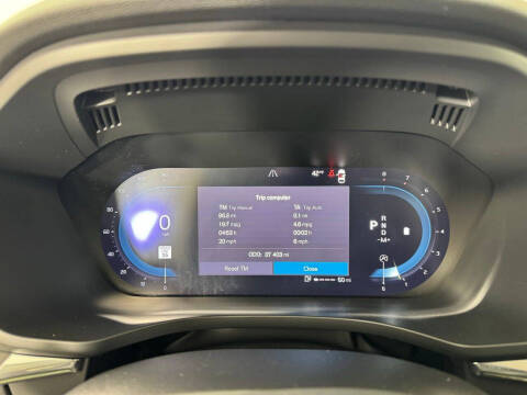 2024 Volvo XC60 B5 Core Dark Theme