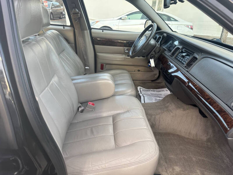 2010 Mercury Grand Marquis LS