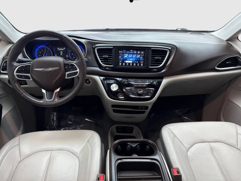 2018 Chrysler Pacifica Touring L