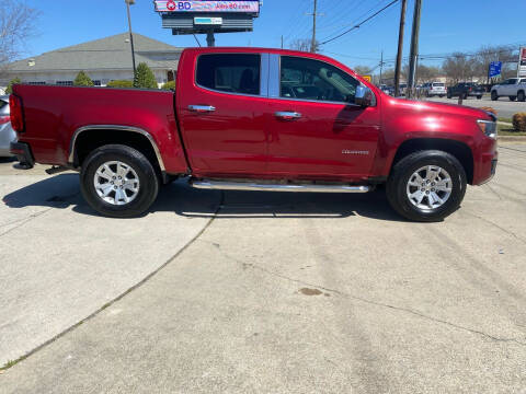 2017 Chevrolet Colorado for sale at Smithfield Auto Center LLC in Smithfield NC